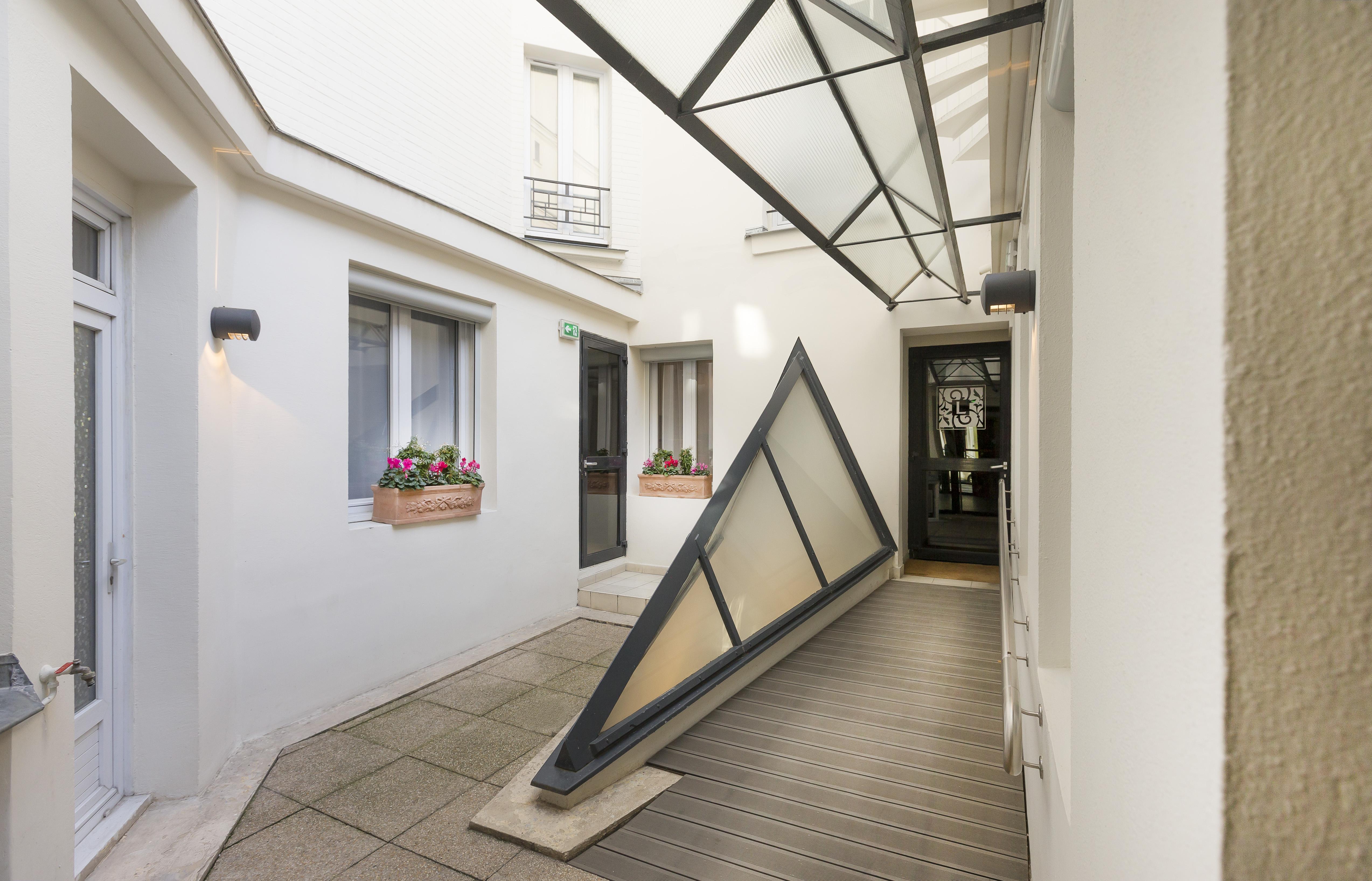 Libertel Canal Saint Martin Париж Екстер'єр фото